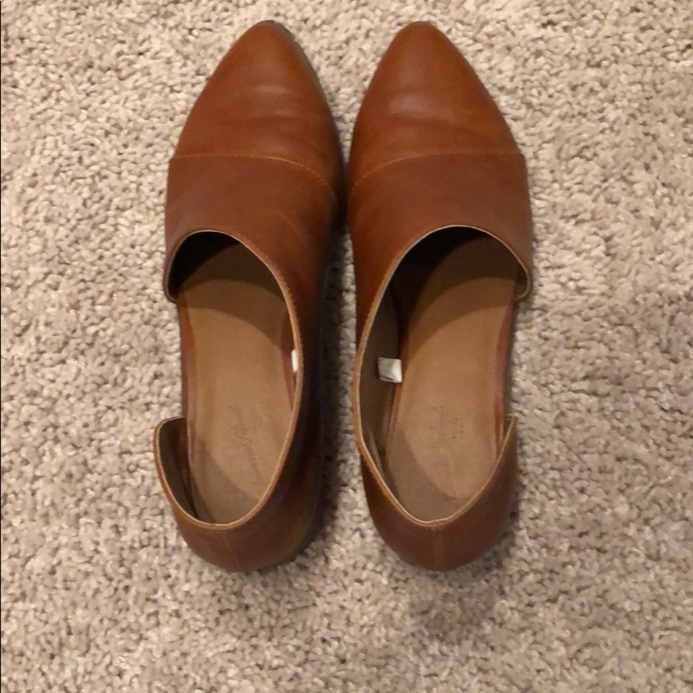 Universal Threads Cut-out Loafers